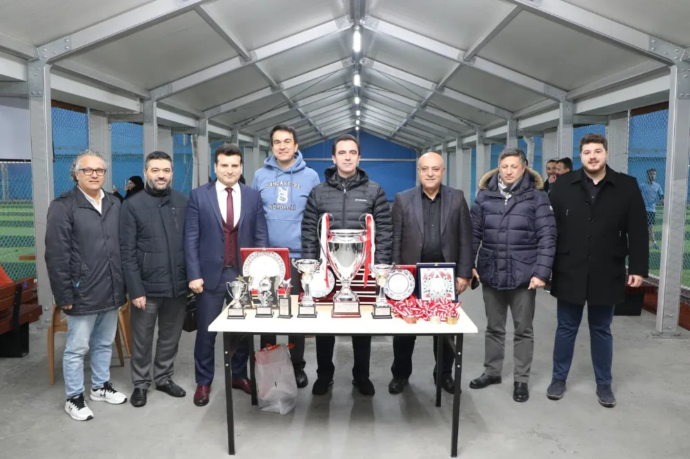 Şehit Prof. Dr. İlhan Varank Eğitim ve Araştırma Hastanesi futbol turnuvası düzenledi